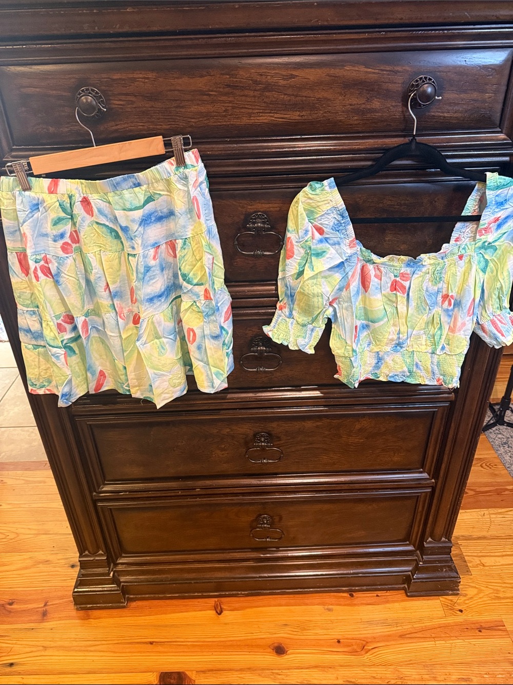 easel Pastel Floral Two-Piece Set in Blue, Green & Coral